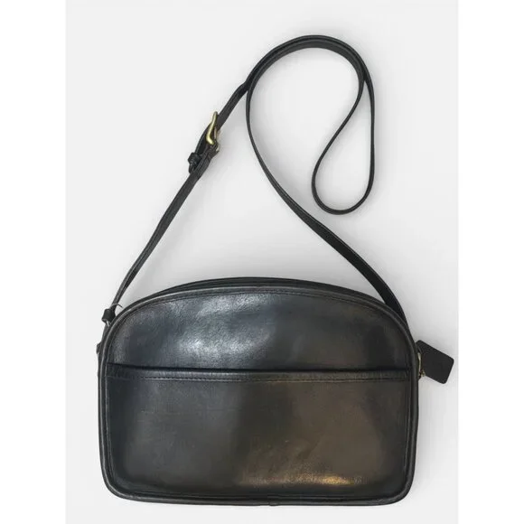 VTG Coach Camera Bag 9760 Black Leather Brass Crossbody Mid-80s NYC + Hang Tag - Picture 3 of 9